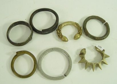null 150- Sept bracelets