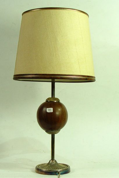 null 142- Lampe ''noix de coco''