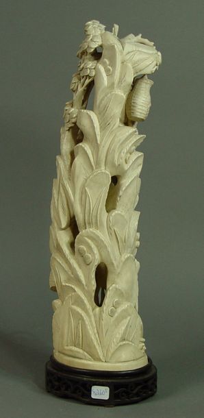 null 115- ''Pêcheurs''

Okimono en ivoire

Début XXème siècle

Hauteur : 46 cm