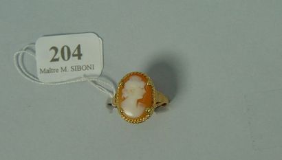 null 204- Bague en or jaune sertie d'un camée

Pds : 3,40 g