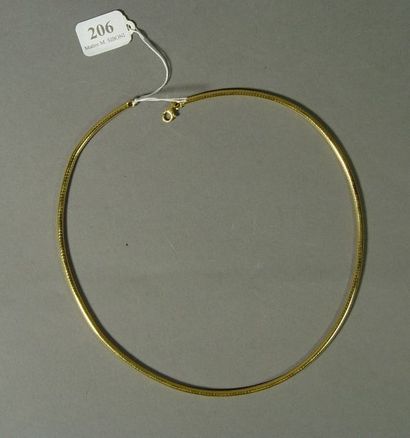 null 206- Collier en or jaune

Pds : 17,40 g