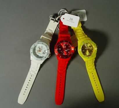 null 28- ICE-WATCH

Montre avec dateur jaune, montre avec dateur rouge et montre...