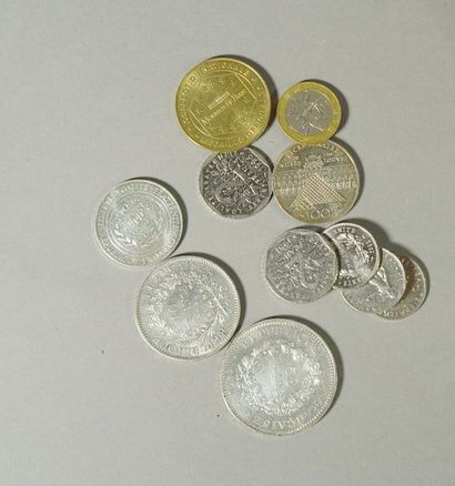 null 331- Pièce de 50 F et pièce de 10 F en argent, pièces diverses