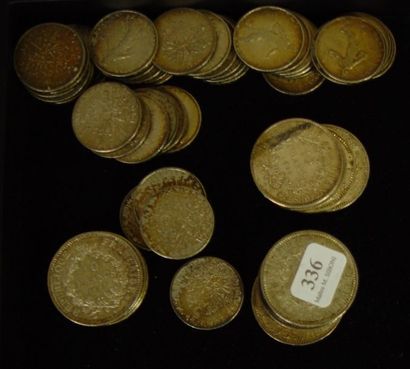 null 336- Lot de pièces en argent :

quarante-quatre pièces de 5 F et treize pièces...
