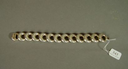 null 343- Bracelet articulé en argent

Pds : 132 g