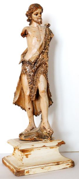 null 160- Sculpture en bois polychrome représentant saint Jean Baptiste. Traité dans...