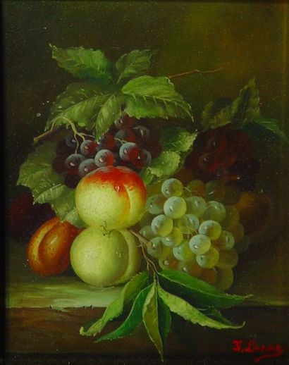 null 63- LARUE

''Nature morte aux fruits''

Huile sur panneau signée en bas à droite

25...