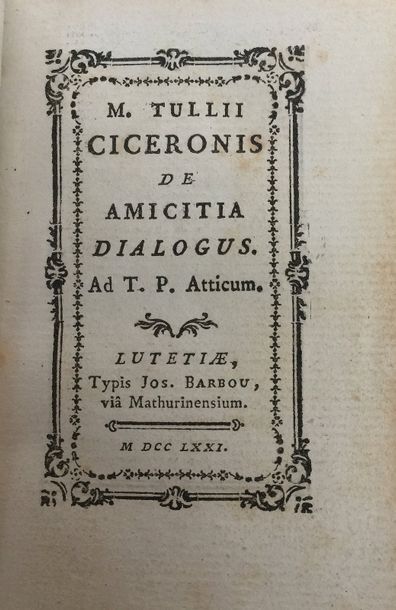 null Ensemble de 3 ouvrages minuscules.
CICERON. De Amicitia. (63 x 92 mm). Paris....