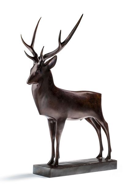 D’après François Pompon (1855-1933) Grand cerf, 1929
Bronze patiné brun. Fonte à...