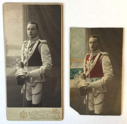 null PHOTOGRAPHIE contrecollée sur carton de Constantin Rosen en uniforme des Chevaliers...