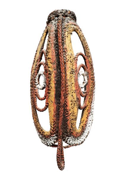 null Mask made of vegetal fibres, trace of polychromy
Vanuatou, Oceania XXth
H: 27...