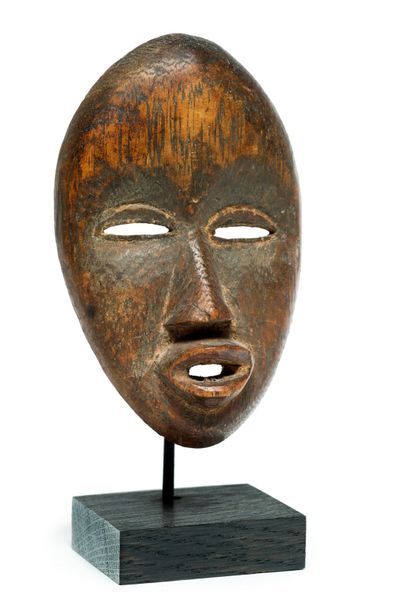 Wooden passport mask
Dan, Ivory Coast 20th
H:...