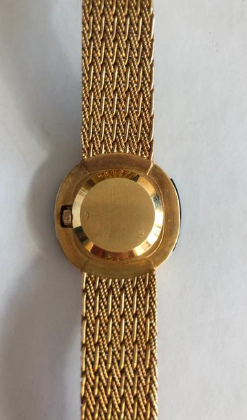 OMEGA *De Ville No. 106
Montre bracelet de dame en or jaune 18k (750) avec diamants,...