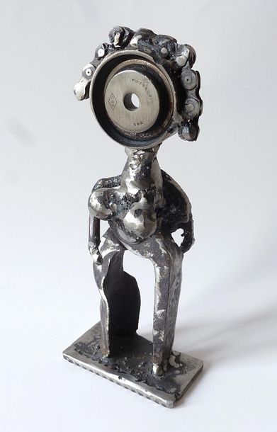 LACROIX Jean-Luc Fifille / Sculpture en acier soudé / Monogrammé sur le côté / 24...