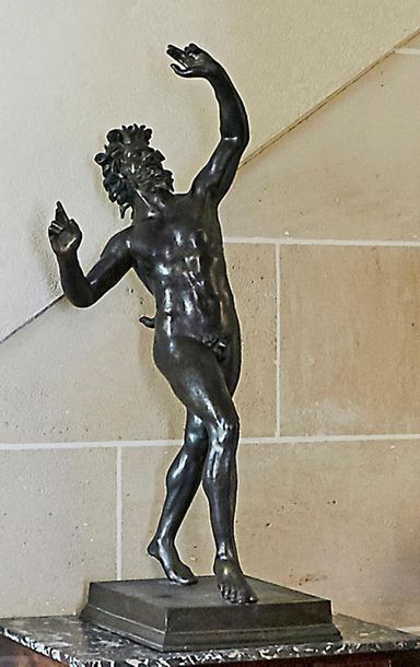 D'après l'Antique 
Faune dansant
Epreuve en bronze à patine brune
Fin du XIXe siècle
H....