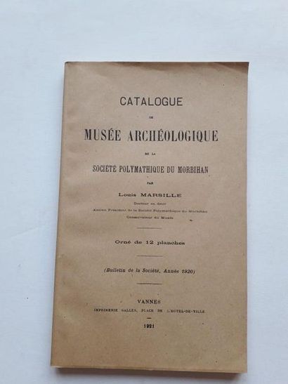 null "Catalogue du Musée Archéologique de la société polymathique du Morbihan" [exhibition...