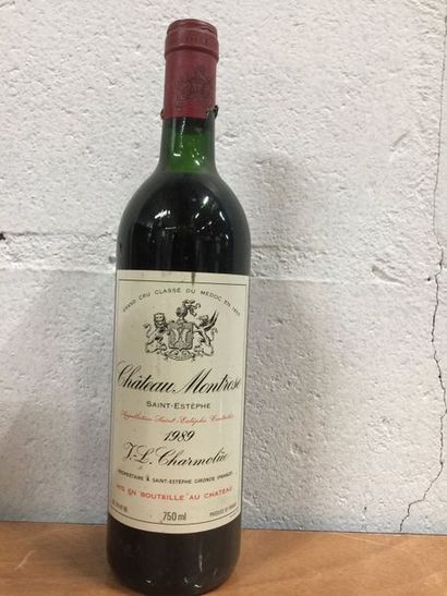Château Montrose 1 bouteille, grand cru classé,

Saint-Estèphe 1989.

Etiquette tâchée,...