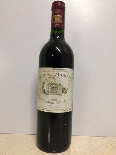 CHÂTEAU MARGAUX 1989

 Stained label, N

