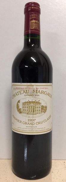 CHÂTEAU MARGAUX 1997
N, stained