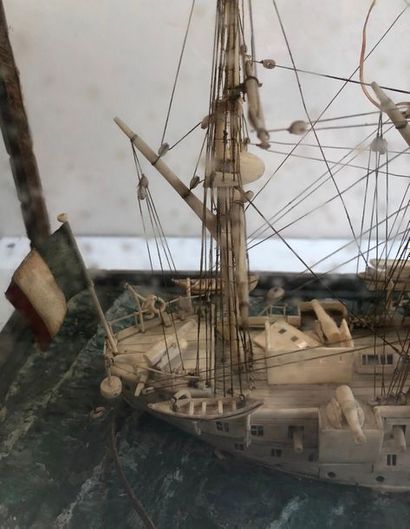 null Maquette
Cuirassé de la marine française en os, navire mixte trois mats, coque...