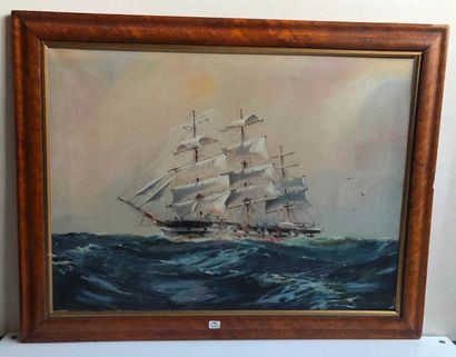 Ecole ANGLAISE, du XXème siècle 
Three-masted barque on shaped sea
Oil on canvas,...