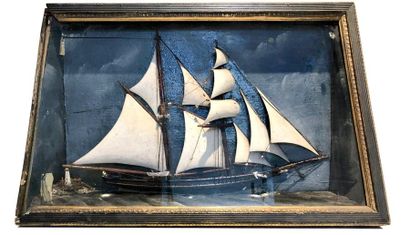 null Diorama
Wooden schooner on shaped sea
20th century 32,5 x 48 x 11 cm (Missing...