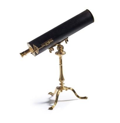 Claude Siméon PASSEMANT (1702-1769) 
Téléscope à réflexion en bronze et laiton doré....