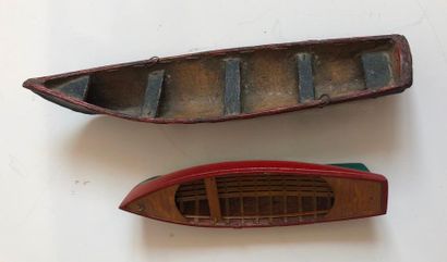 null Deux maquettes miniatures de canots,
jumelles lorgnon par Secrétant à Paris...