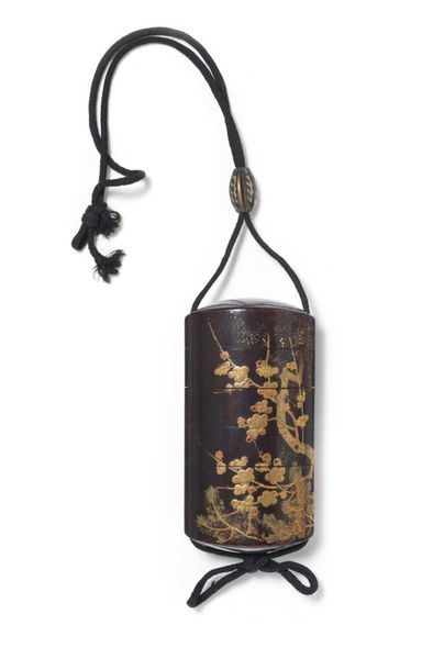 JAPON - Fin Époque EDO (1603 - 1868) 
Inro with five boxes in brown lacquer, decorated...