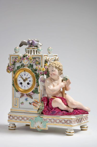 MEISSEN 
Boundary clock in polychrome and gold porcelain decorated with garlands...