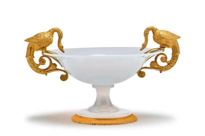 null Cut on a white opaline pedestal. Gilt bronze sockets representing two swans.
19th...