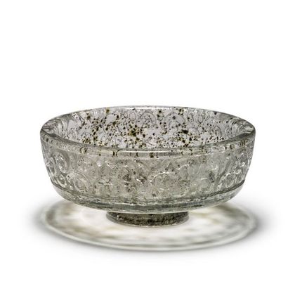 DAUM Nancy 
Circular bowl made of thick translucent glass decorated with black oxide...