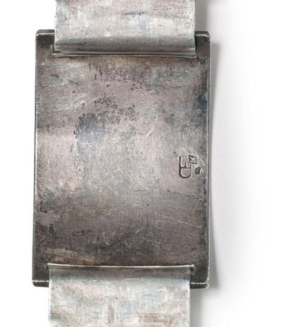 ETIENNE DAVID (XIX-XXème) 
Articulated silver bracelet with incised radiating geometric...