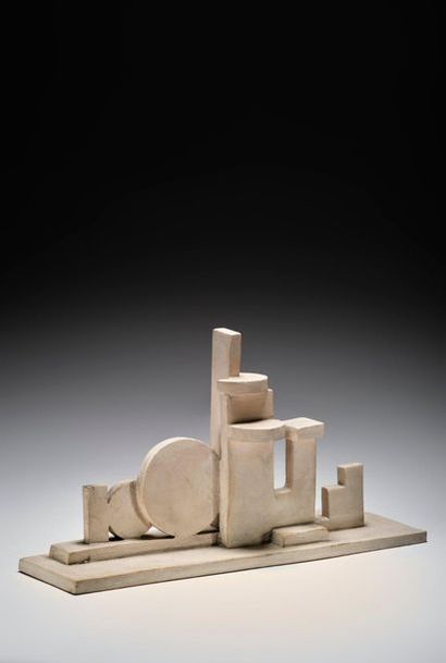 Robert LALLEMANT (1902-1954) 
Suite de deux sculptures modernistes en céramique crème
Vers...