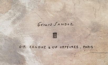 Gérard SANDOZ (1902-1995) 
Théière moderniste en métal argenté
Prise courbée en palissandre
Signée...