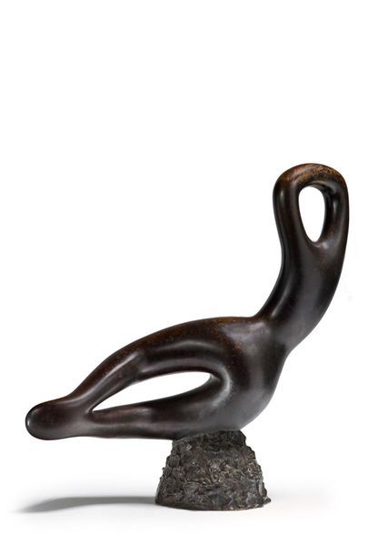 RICCARDO SCARPA (1905-1999) 
La nuit Bronze
sculpture with brown patina depicting...