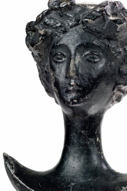 Alberto GIACOMETTI (1901-1966) 
Tête de femme
Lampe de table en plâtre à patine noire
Vers...