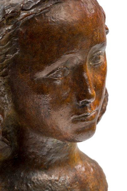 Paul BELMONDO (1898-1982) 
Buste de Jacqueline, fillette
Sculpture en bronze à patine...