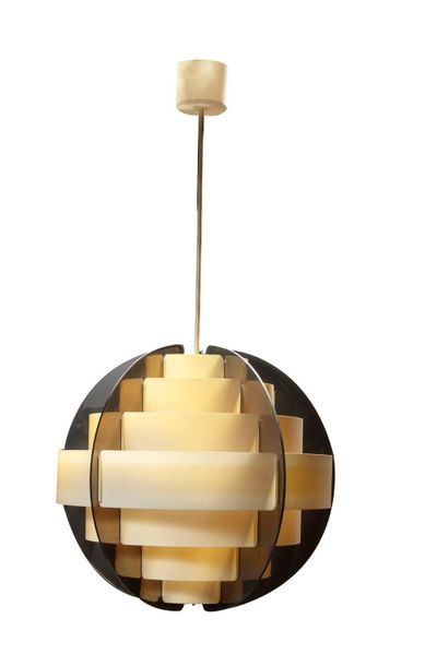 TRAVAIL 1960 
Chandelier with metal strip and fabric structure 
H: 70 cm