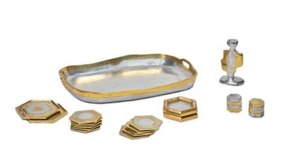 DAVID MARSHALL (NÉ EN 1942) 
Set consisting of one serving tray, one candleholder,...
