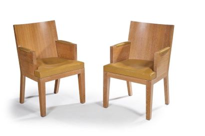 CHRISTIAN LIAIGRE (1943-2020) 
Pair of armchairs in ceruse oak
Seat covered with...