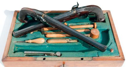 null Paire de pistolets de « Boutet » à percussion en coffret. (Début XIXème siècle)...