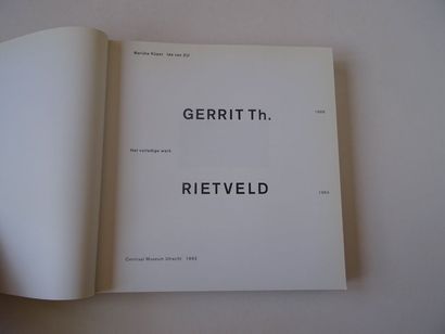 null « Gerrit Th. / Rietveld : 1888-1964 » [catalogue d’exposition], Marijke Küper,...