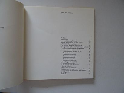 null « Arts de la couleur », Johannes Itten ; Ed. Dessain et Tolra, 1973, 96 p. (jaquette...