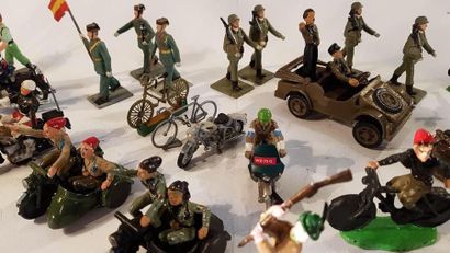 null PLASTIC FIGURINES. Plastic figurines ATLANTIC and various other brands. Army...