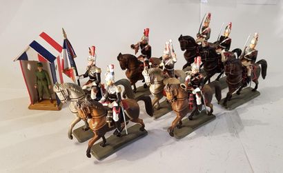 null PLASTIC FIGURINES. STARLUX. Contemporary army. France. This lot includes a very...