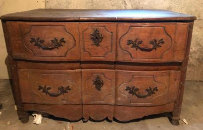 Provincial chest of drawers 
XVIIIth