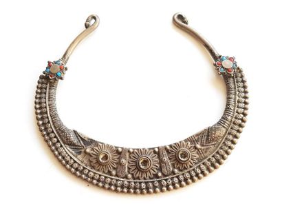 null Ethnic necklace