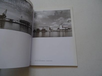 null « Berlin, mutations urbaines », [catalogue d’exposition], Œuvre collective sous...