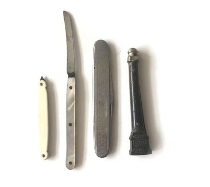 Four small pocket knives: a) with engraved,...